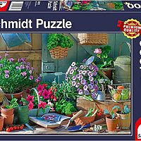 At the garden table (1000 bita)