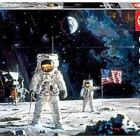 First men on the moon (1000 bita)