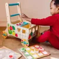 Wooden shape sorting grocery cart - Image 7