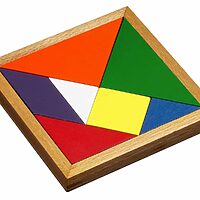 Tangram: Litaður viður