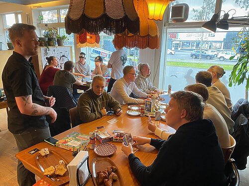 Spil, drykkir og góð stemning – allt á einum stað! 1 fristund kennsla 2024 02