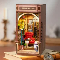 Bókahorn: Bookstore (þrívíddar-viðarpúsl)